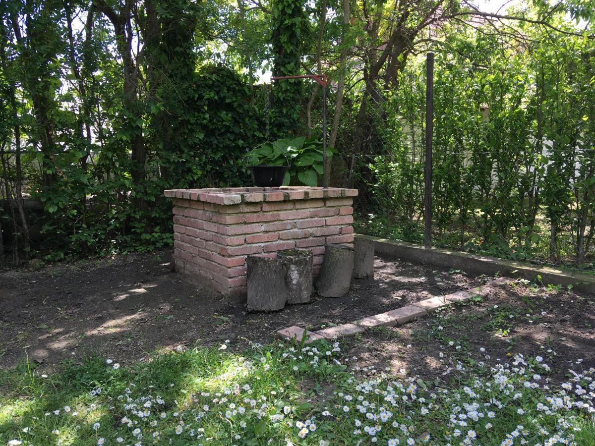 Balatonlelle Apartmanhaz Exteriör bild