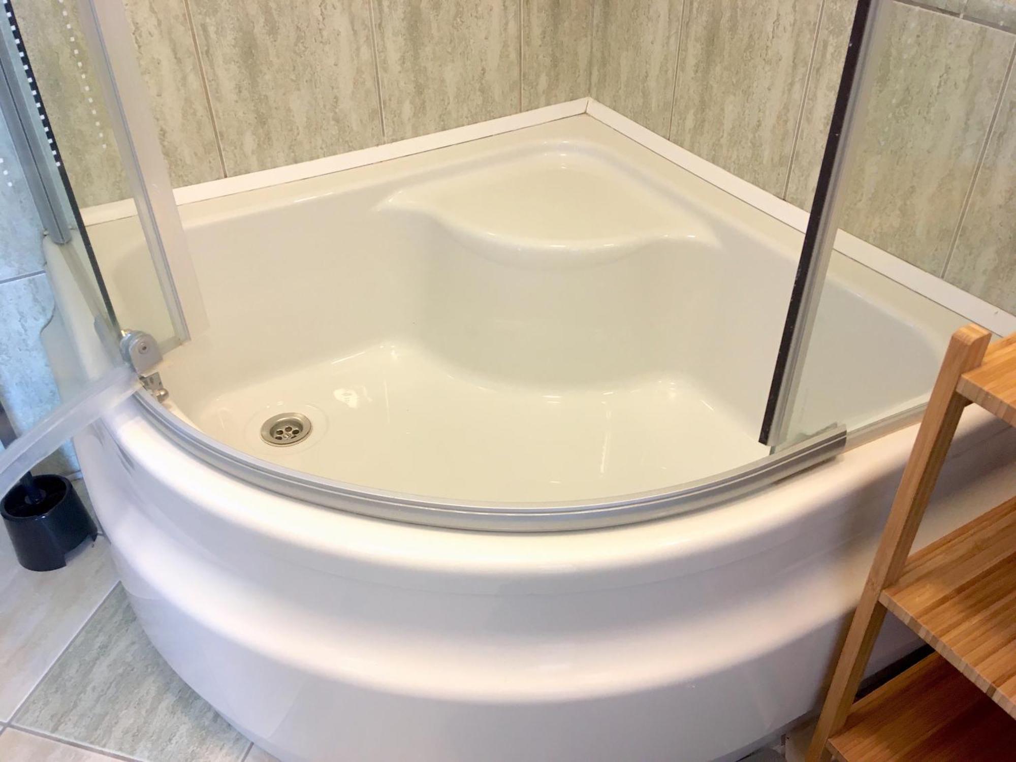 Balatonlelle Apartmanhaz Exteriör bild