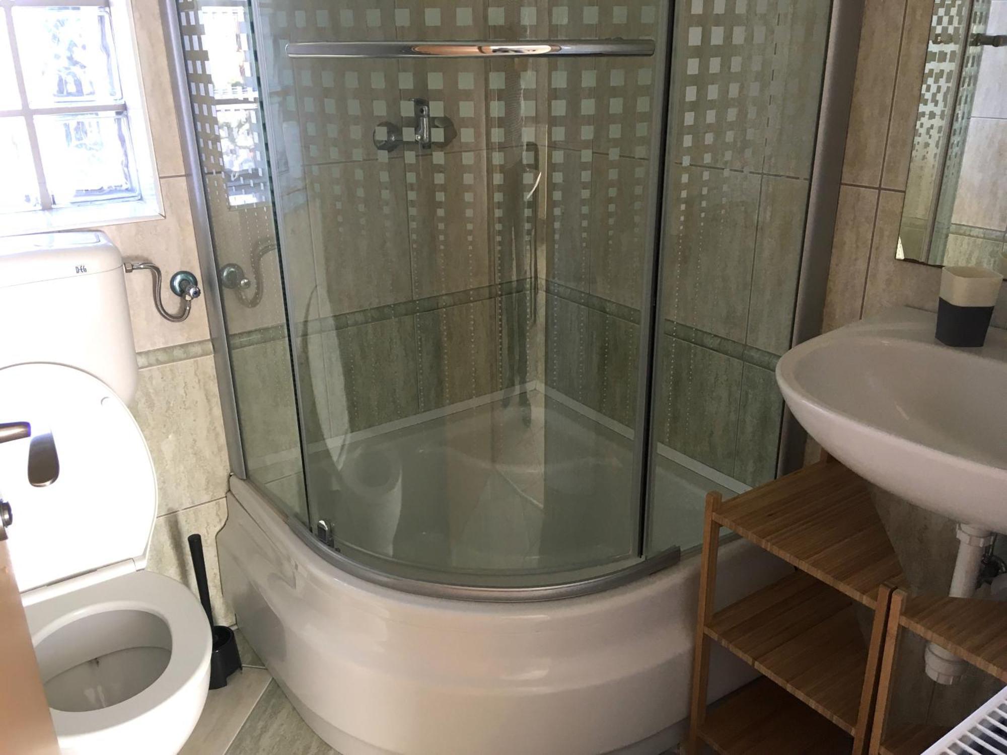 Balatonlelle Apartmanhaz Exteriör bild